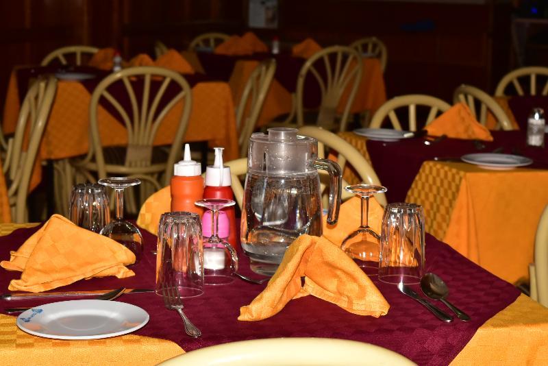 Ibis Hotel Nyeri Luaran gambar