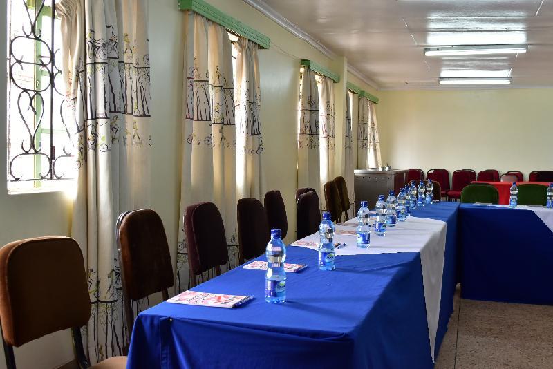 Ibis Hotel Nyeri Luaran gambar